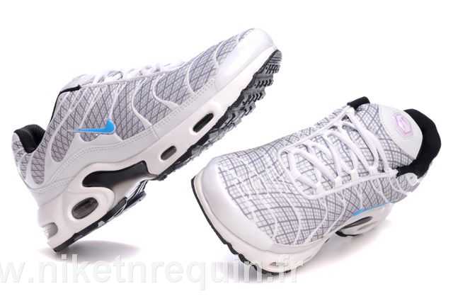 nike tn 2010 chaussures (2).JPG